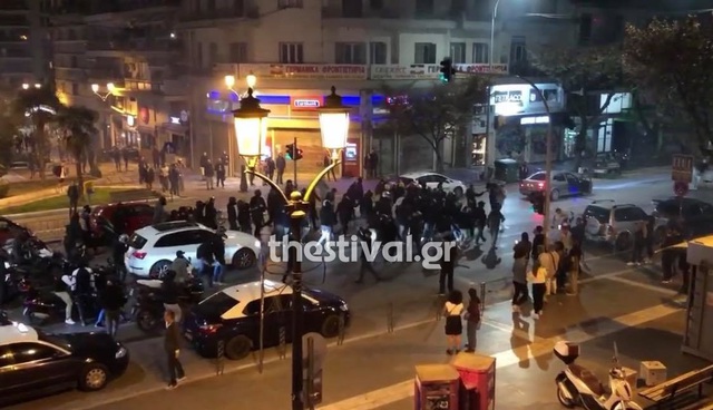 Θεσσαλονίκη: Οπαδοί του Άρη βγήκαν στους δρόμους για να γυρίσουν βιντεοκλίπ (video)