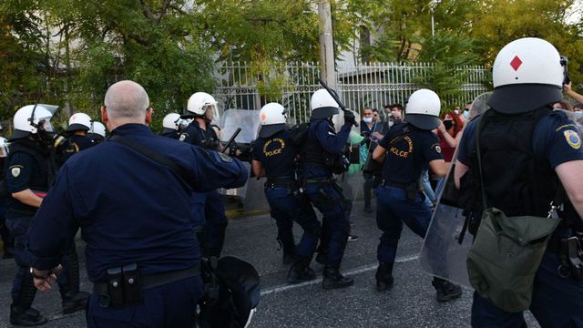 Τι λέει το υπουργείο Προστασίας του Πολίτη για τα επεισόδια στο κέντρο της Αθήνας