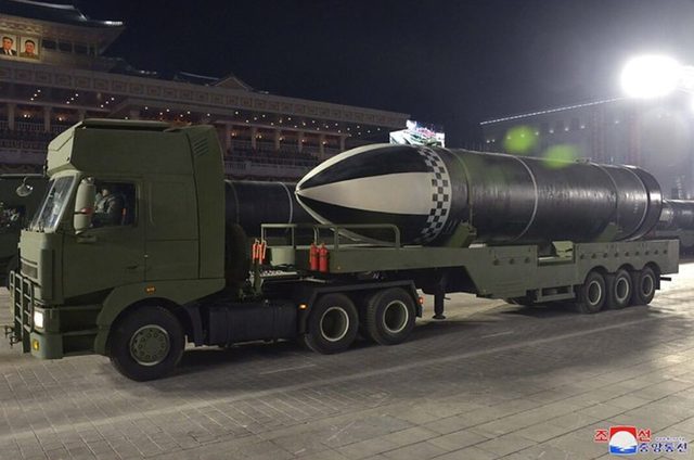 Βόρεια Κορέα: «Pukguksong-5» o νέος βαλλιστικός πύραυλος… “κτήνος” που θα εξοπλίσει τα υποβρύχια του ο Κιμ Γιόνγκ Ουν