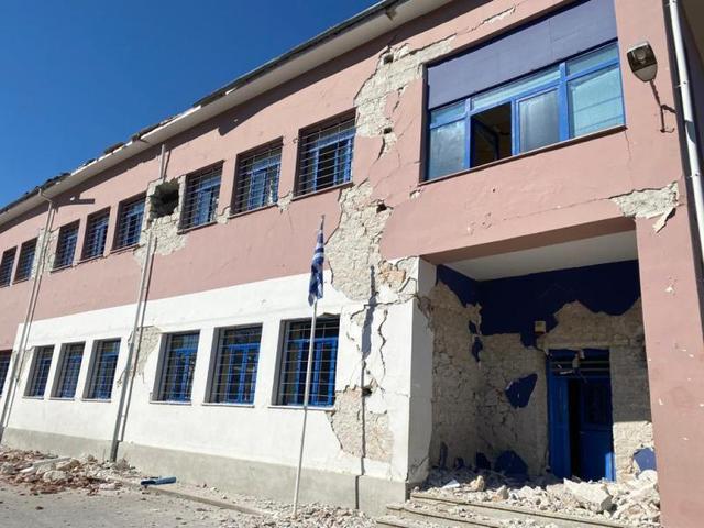 Σεισμός Θεσσαλία: Συγκέντρωση ειδών πρώτης ανάγκης από το Γυμνάσιο και Δημοτικό Τρικάλων Ημαθίας για τους σεισμόπληκτους 