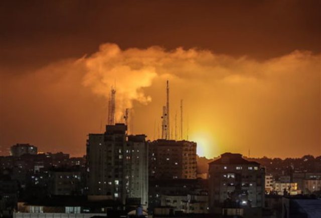 «Κόλαση» σε Ισραήλ και Γάζα -Νύχτα τρόμου με νεκρούς, πάνω από 200 ρουκέτες και βομβαρδισμούς [βίντεο & εικόνες] 