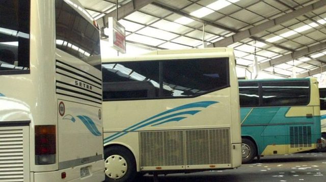 Θεσσαλονίκη: Πανικός σε λεωφορείο των ΚΤΕΛ - Οδηγός κατέρρευσε ενώ ήταν στο τιμόνι