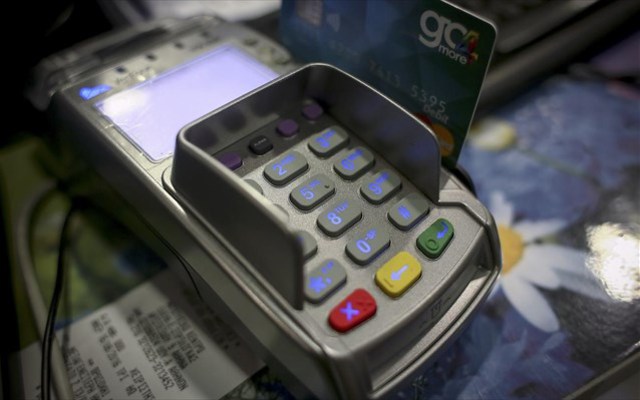 POS και πληρωμές IRIS: Τα 35 επαγγέλματα που θα δέχονται πληρωμές με κάρτες