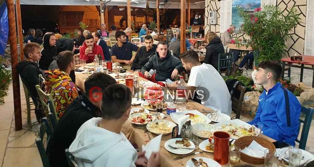 F.C Μακροχώρι: Τραπέζι στην ομάδα με πρωτοβουλία του Αντιπροέδρου Γεώργιου Τόλιου (φωτο)