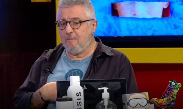 Στάθης Παναγιωτόπουλος – Τραγουδίστρια τον καταγγέλλει για παρενόχληση