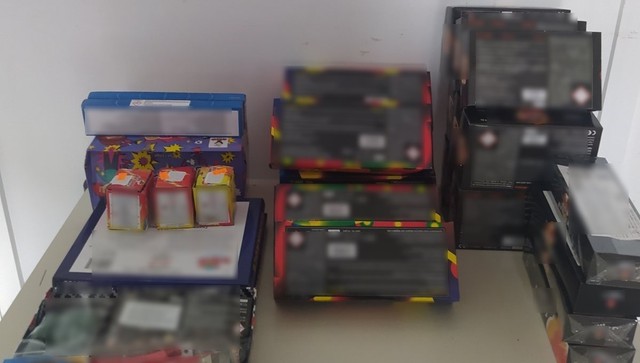 Πέλλα: 56χρονος πωλούσε χιλιάδες βεγγαλικά στο κατάστημά του