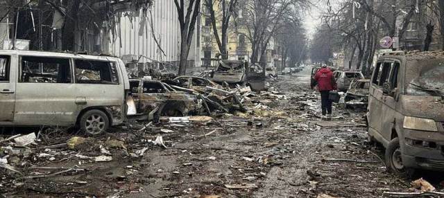 Πόλεμος στην Ουκρανία: Κατάπαυση του πυρός στη Μαριούπολη για απομάκρυνση των αμάχων