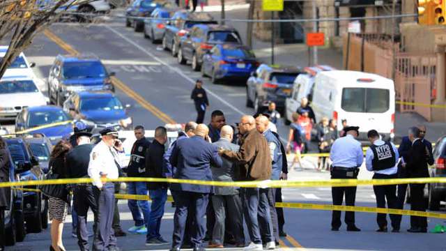 ΗΠΑ: 16χρονη σκοτώθηκε και δύο μαθητές τραυματίστηκαν από πυρά έξω από σχολείο στη Νέα Υόρκη