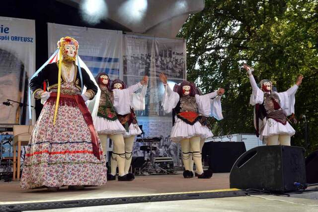 Ο Δήμος Νάουσας, συμμετείχε στο 24ο Φεστιβάλ ελληνικού τραγουδιού που διοργανώθηκε στην αδελφοποιημένη με τη Νάουσα πόλη του Ζγκόρζελετς στην Πολωνία