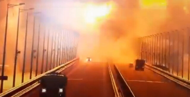 Βίντεο από Κριμαία: Η στιγμή της έκρηξης στη γέφυρα του Κερτς