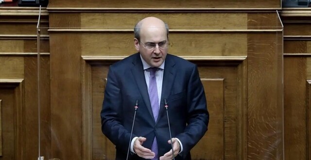 Κ. Χατζηδάκης στη Βουλή: Τώρα, μετά τις κύριες συντάξεις, λύνουμε και το θέμα των επικουρικών