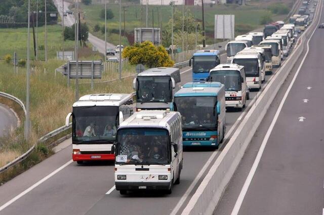 Στους δρόμους σήμερα τα τουριστικά λεωφορεία σε Αθήνα, Θεσσαλονίκη, Βέροια, Ναύπλιο