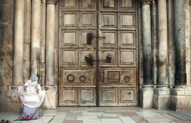Συγκλονιστική ανακάλυψη στον Πανάγιο Τάφο – Βρέθηκε χαμένος βωμός από την εποχή των σταυροφοριών – Δείτε φωτογραφίες 