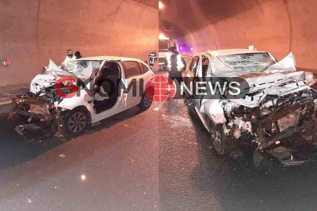 Τροχαίο ατύχημα σε τούνελ στον δρόμο Βέροιας-Κοζάνης : Εγκλωβίστηκε οδηγός! (φωτο)