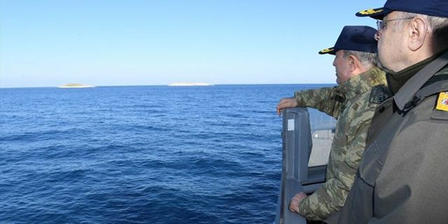 Έξαλλος με την Γαλλία ο Ακάρ: Δεν θα μείνει αναπάντητη επέμβαση εναντίον πλοίων μας