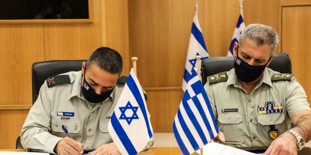 «Έπεσαν» οι υπογραφές για τη στρατιωτική συνεργασία Ελλάδας- Ισραήλ