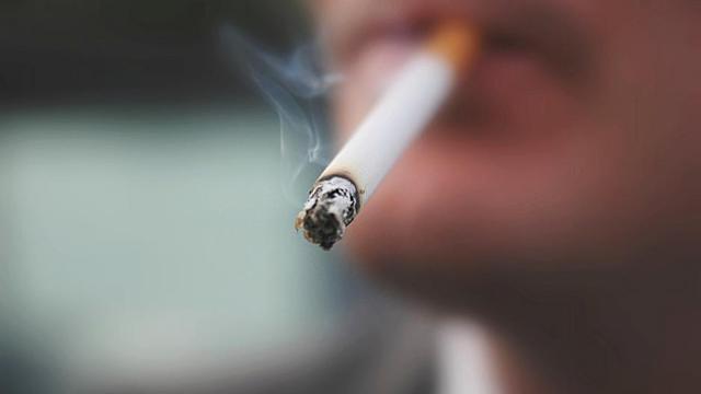 «Όχι» από ΣτΕ στο αίτημα των καταστηματαρχών για ακύρωση της απαγόρευσης του καπνίσματος