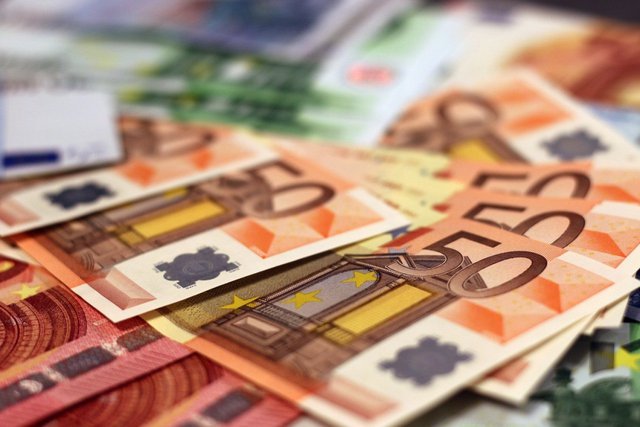 Επίδομα 800 ευρώ: Σήμερα η πληρωμή σε 445.000 δικαιούχους