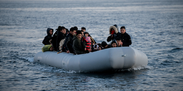 Τραγωδία στο Αιγαίο: Νεκρό παιδί και 6 αγνοούμενοι σε ναυάγιο με μετανάστες