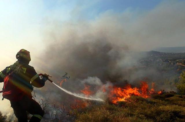 Φωτιά έπειτα από βολές σε πεδίο του στρατού στο Σουφλί
